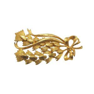 Vintage Mamselle Gold Tone Floral Brooch Pin 1960s